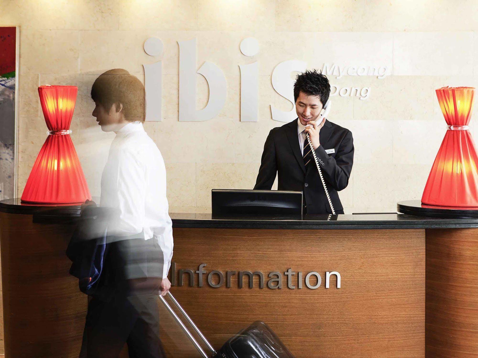 Ibis Styles Ambassador Seoul Myeong-Dong Hotel Exterior foto