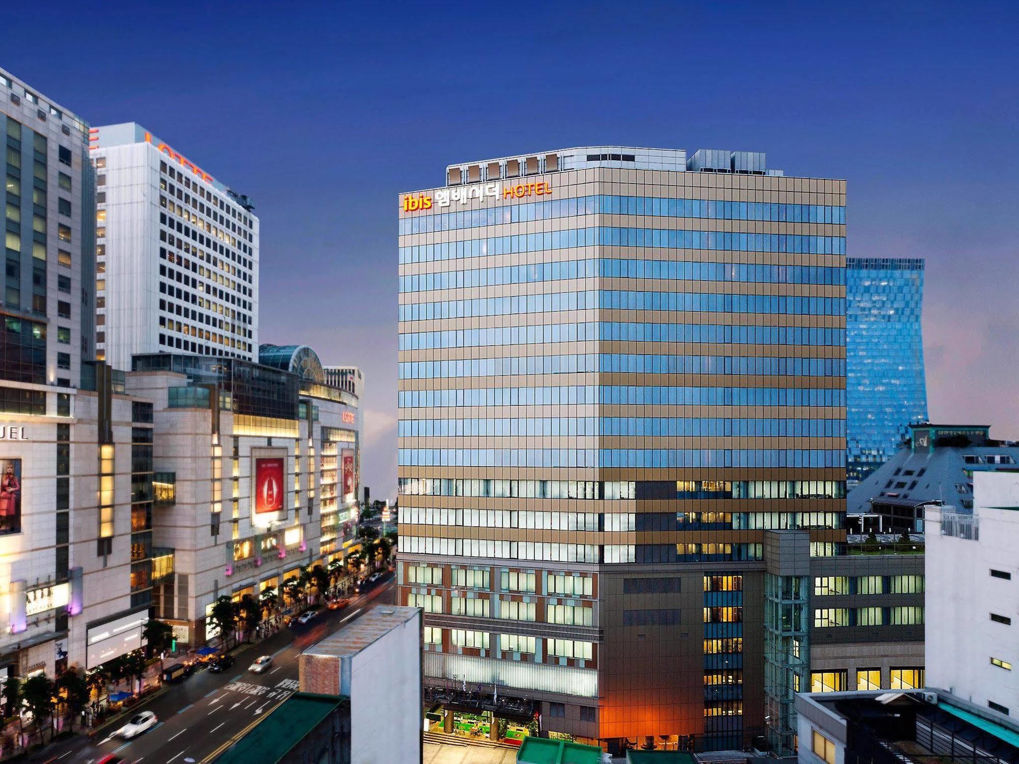 Ibis Styles Ambassador Seoul Myeong-Dong Hotel Exterior foto